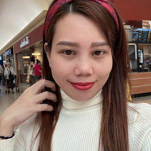 Meet your Posher, April rose